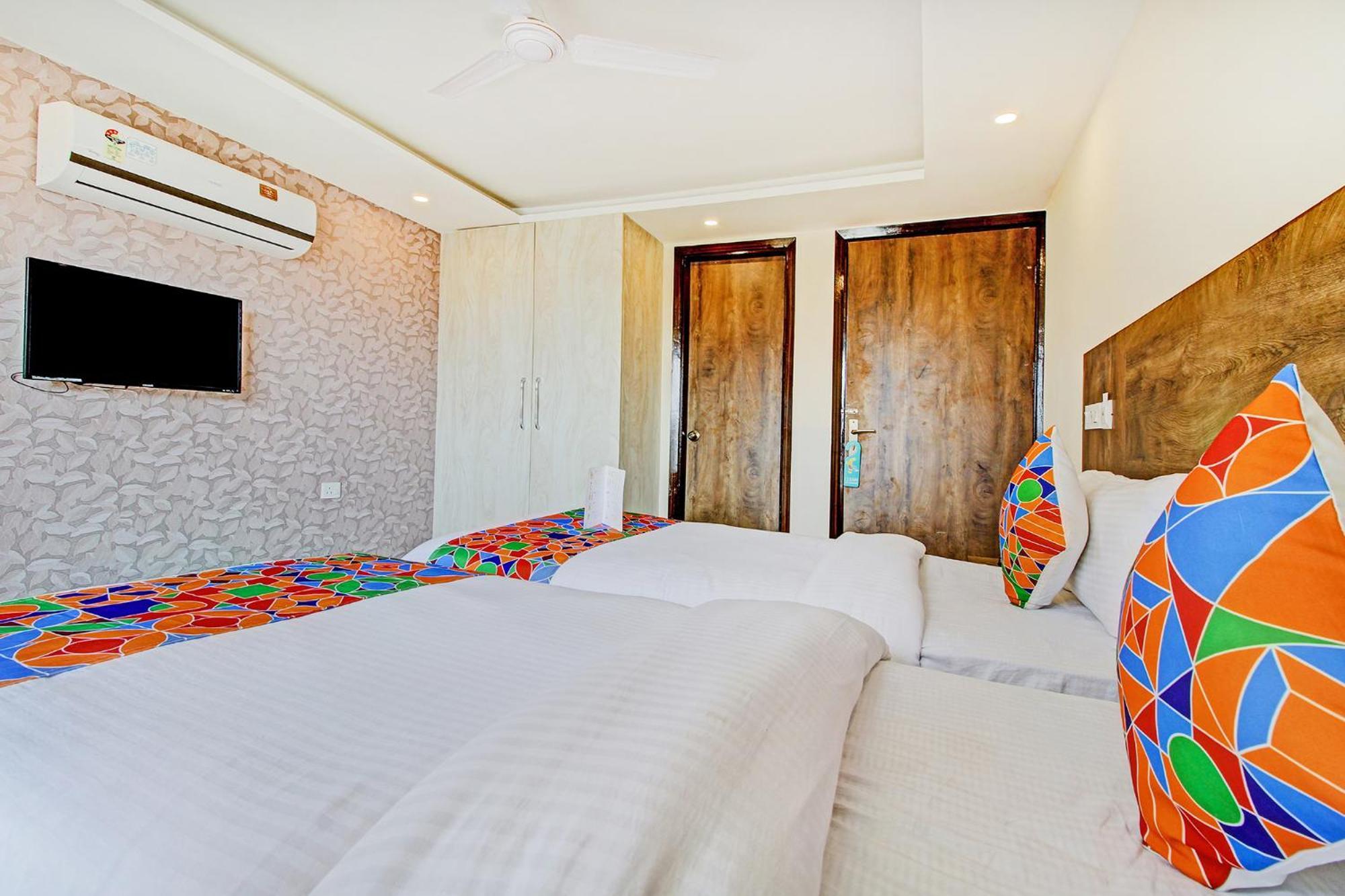 Fabhotel Soft Petals Gurgaon Exterior photo